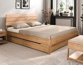 Łóżko z drewnianym szczytem TWIG