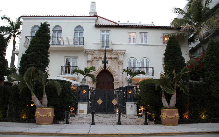 Exterior_2262473k