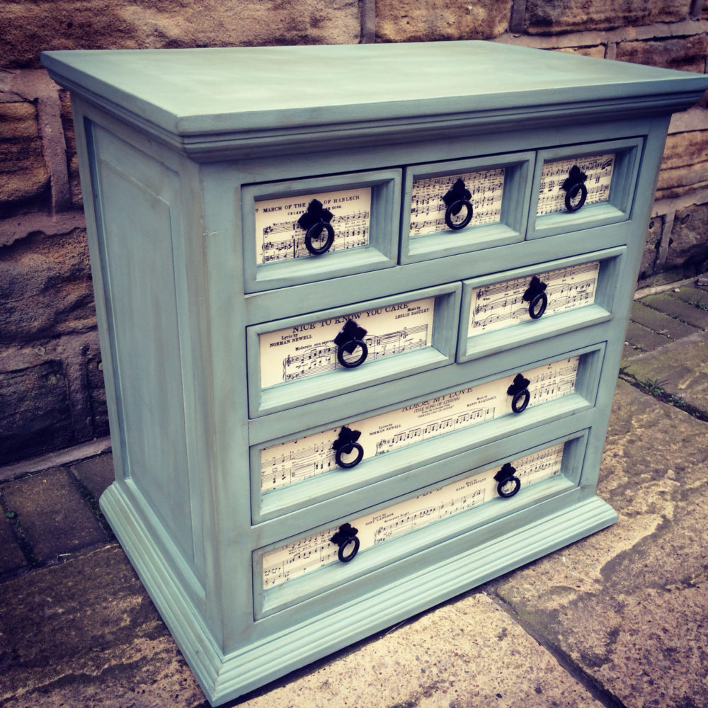 Komoda decoupage
