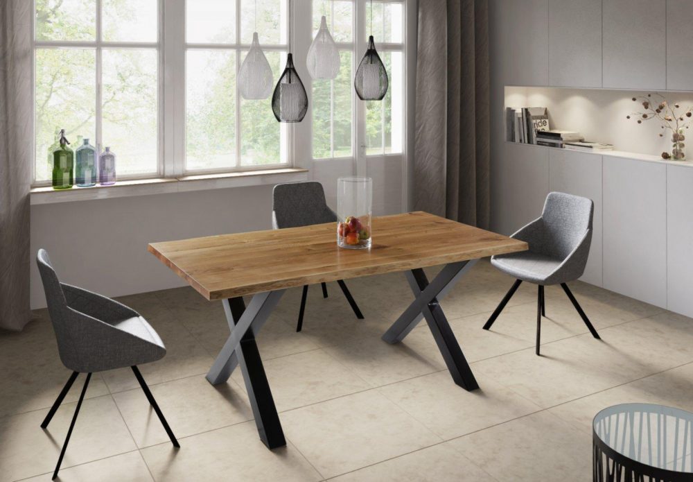 Stół drewniany industrialny – sposoby aranżacji i pomysły na efektowną dekorację